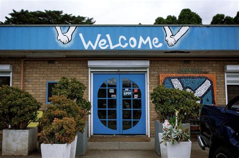 helping hands op shop|Helping Hands Mission Op Shops .